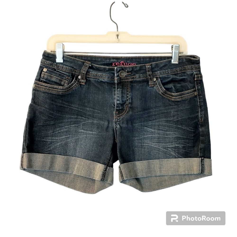 Women's Refuge Blue Denim Cuffed Jean Shorts Size 6